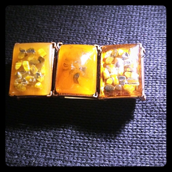 Bracelet - Picture 1 of 4